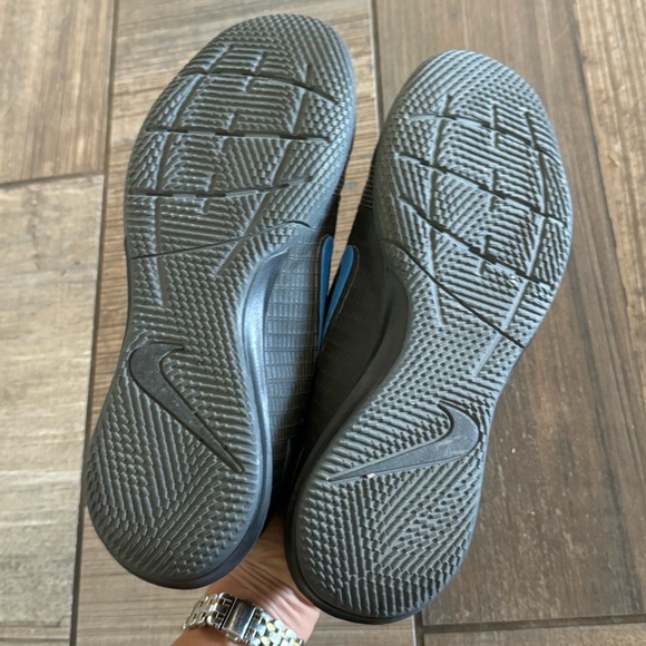 NIKE Men’s Mercurial Superfly 8 Academy IC Black/Iron GREY size 5.5 - Picture 9 of 9